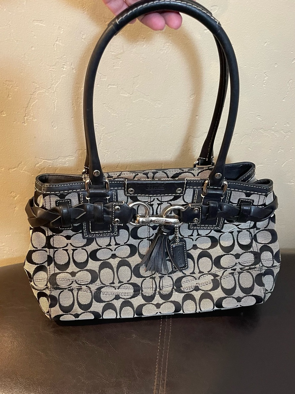 Coach Hamptons Carryall tote Satchel Black gray Signature Shoulder braided